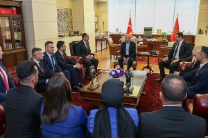 Kılıçdaroğlu, Atanamayan Uzman Çavuşlarla Bir Araya Geldi: "Biz Hazırız. AK Parti Hazır Mı? MHP Hazır Mı?"