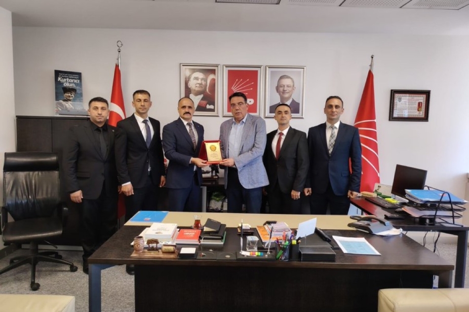 Cumhuriyet Halk Partisi Sayın Yankı Bağcıoğlu’nu Ziyaret